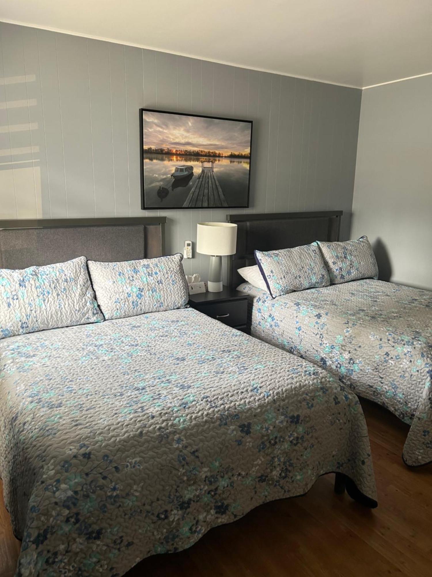 De L'anse Et Motel 2*
